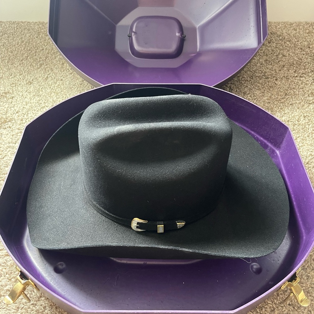 Black Felt Serratelli Western Hat